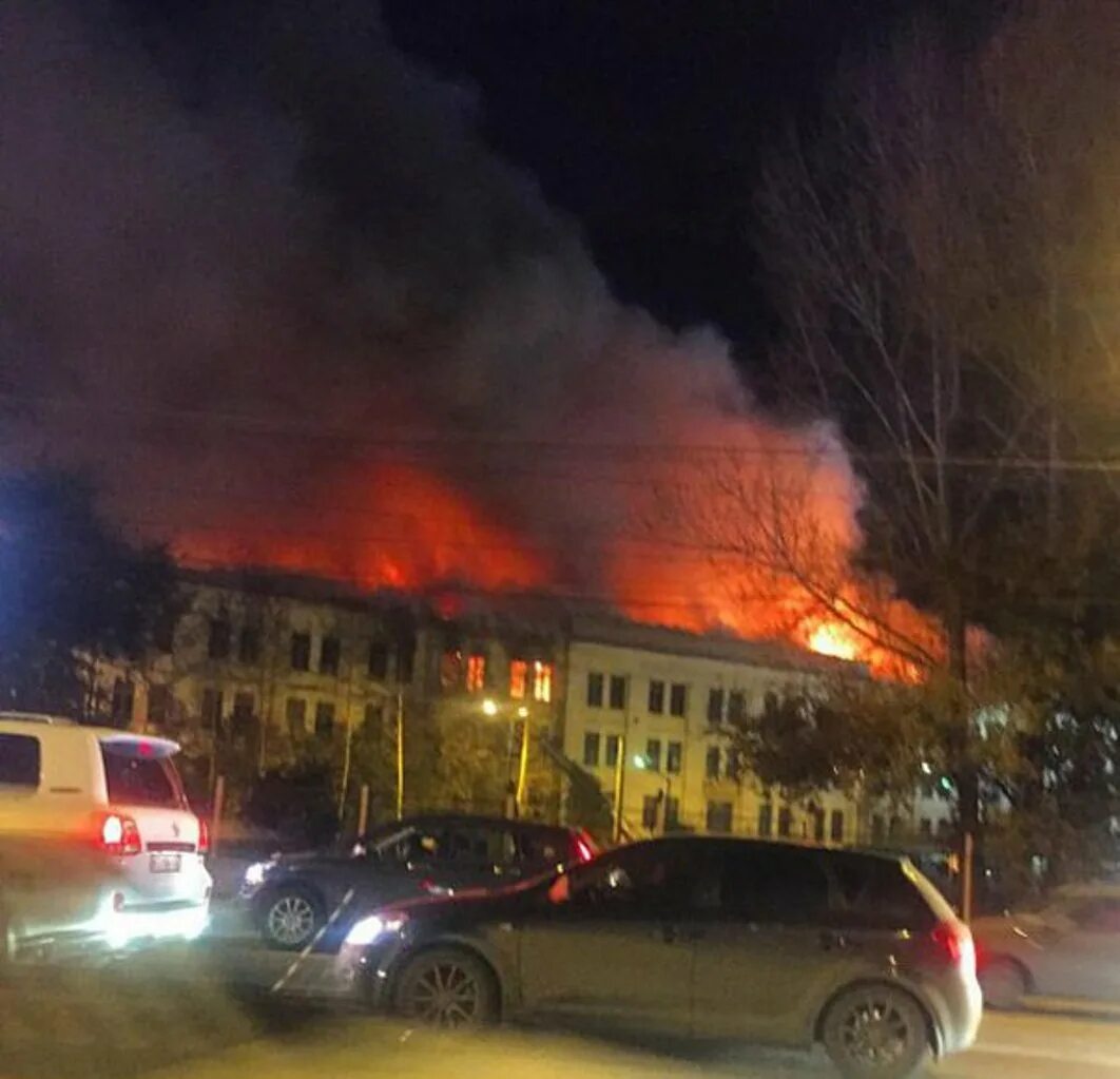 пожар в самаре сейчас на московском шоссе. пожар на лакокрасочном заводе в самаре. пожар в самаре сейчас. пожар в самаре сегодня сейчас. пожар в самаре сейчас 13 июля 2020.