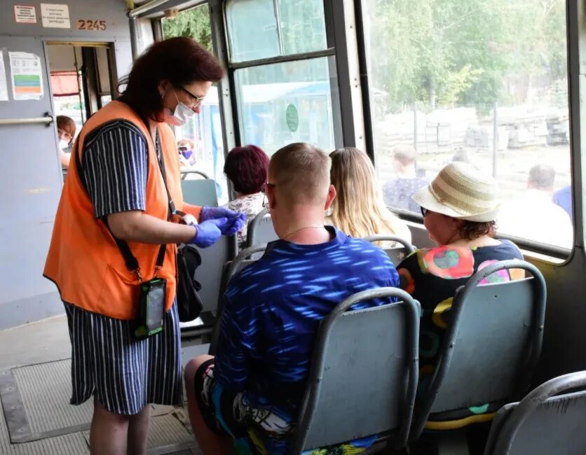 Ехать в автобусе во сне. Сонник поездка на автобусе. Автобус едет. Сон в автобусе. Сон в автобусе.