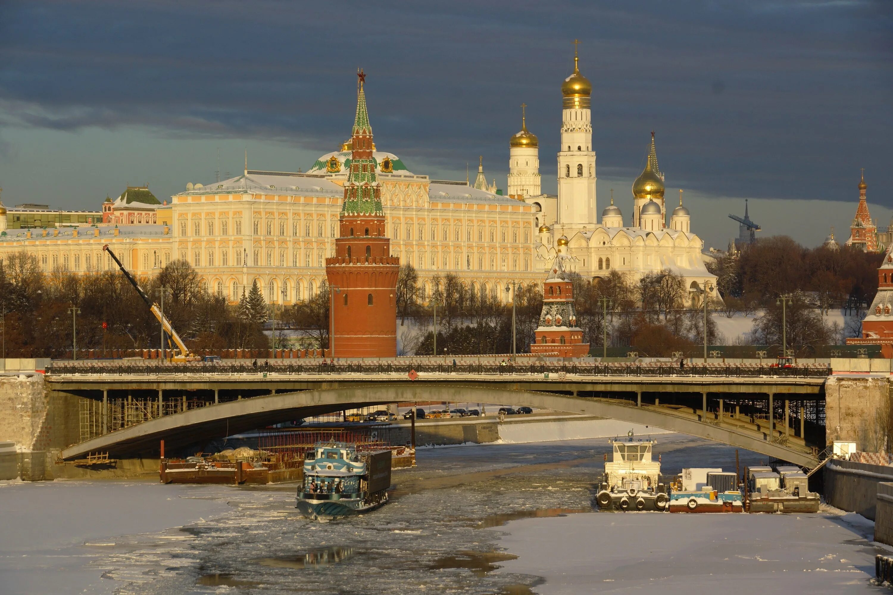 Каким будет январь в москве. Москва в январе. Москва в январе фото. Москва январь 2006. Москва январь 2014 фото.