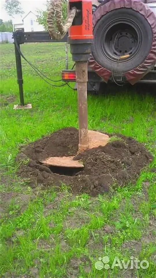 Бурение колодца под ключ. Бурение колодцев. машина для копки колодцев. колодец машинным бурением. бурение колодцев машиной.
