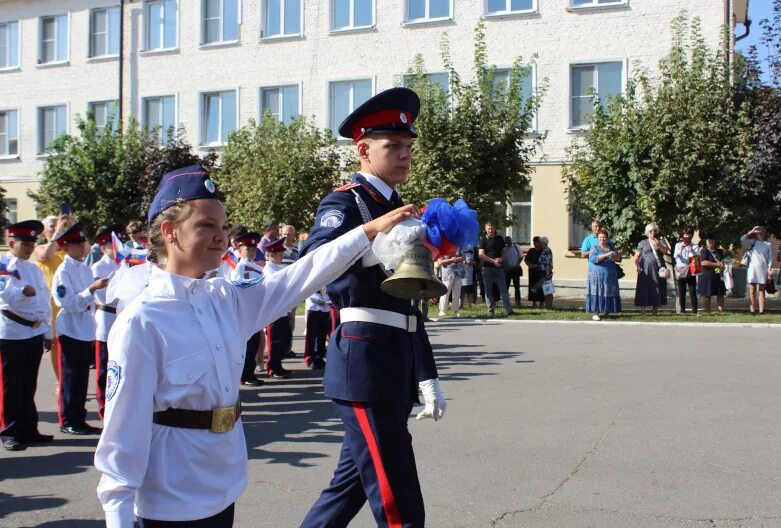 Кадетский корпус. Острогожский кадетский корпус. Кадеты острогожск. Острогожский филиал горожанского казачьего кадетского корпуса. Острогожск.