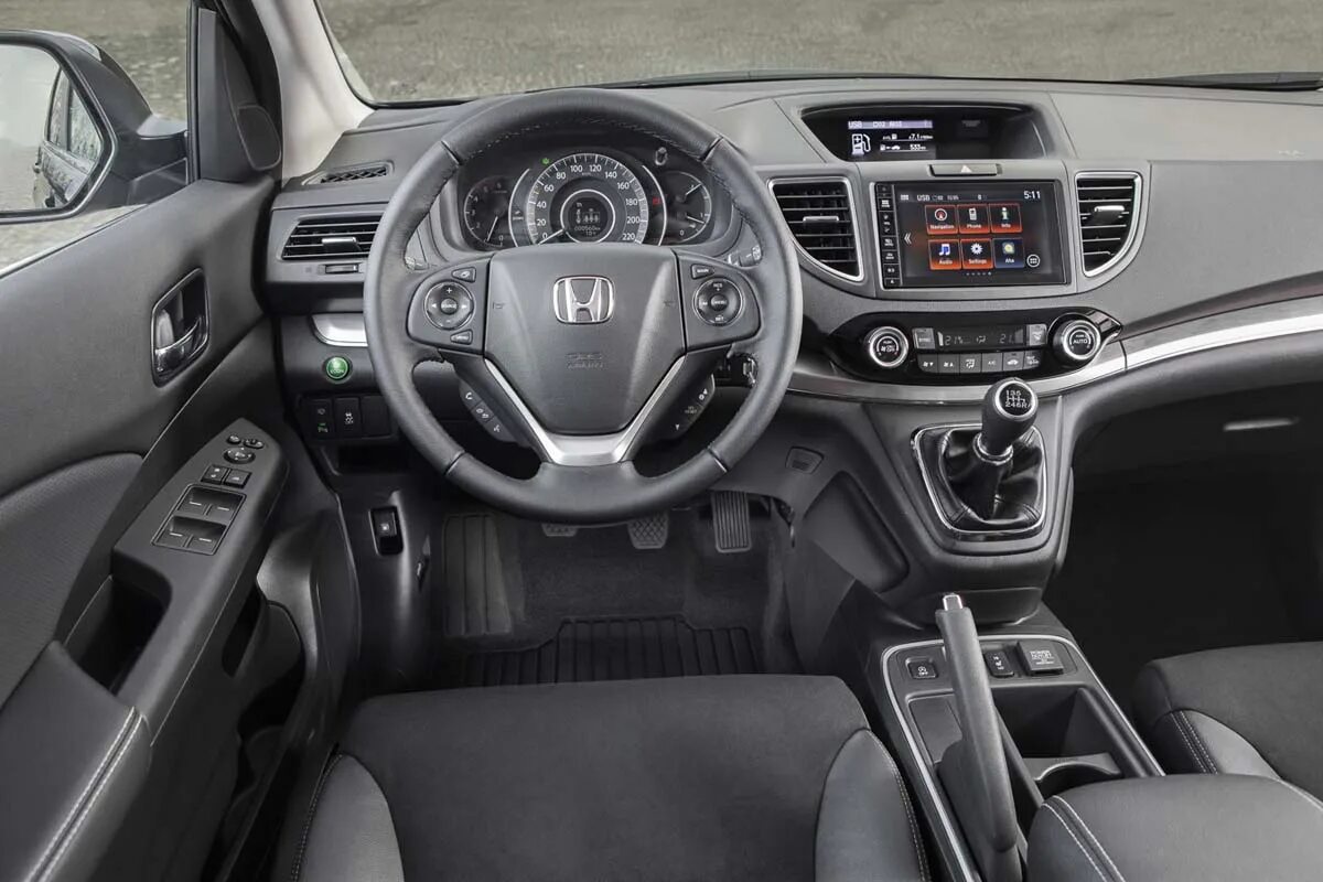 Опции комплектации. Honda CRV 2015 салон. Honda CR-V 2014 салон. Honda CR-V 2015 салон. Салон Хонда CRV 2012.
