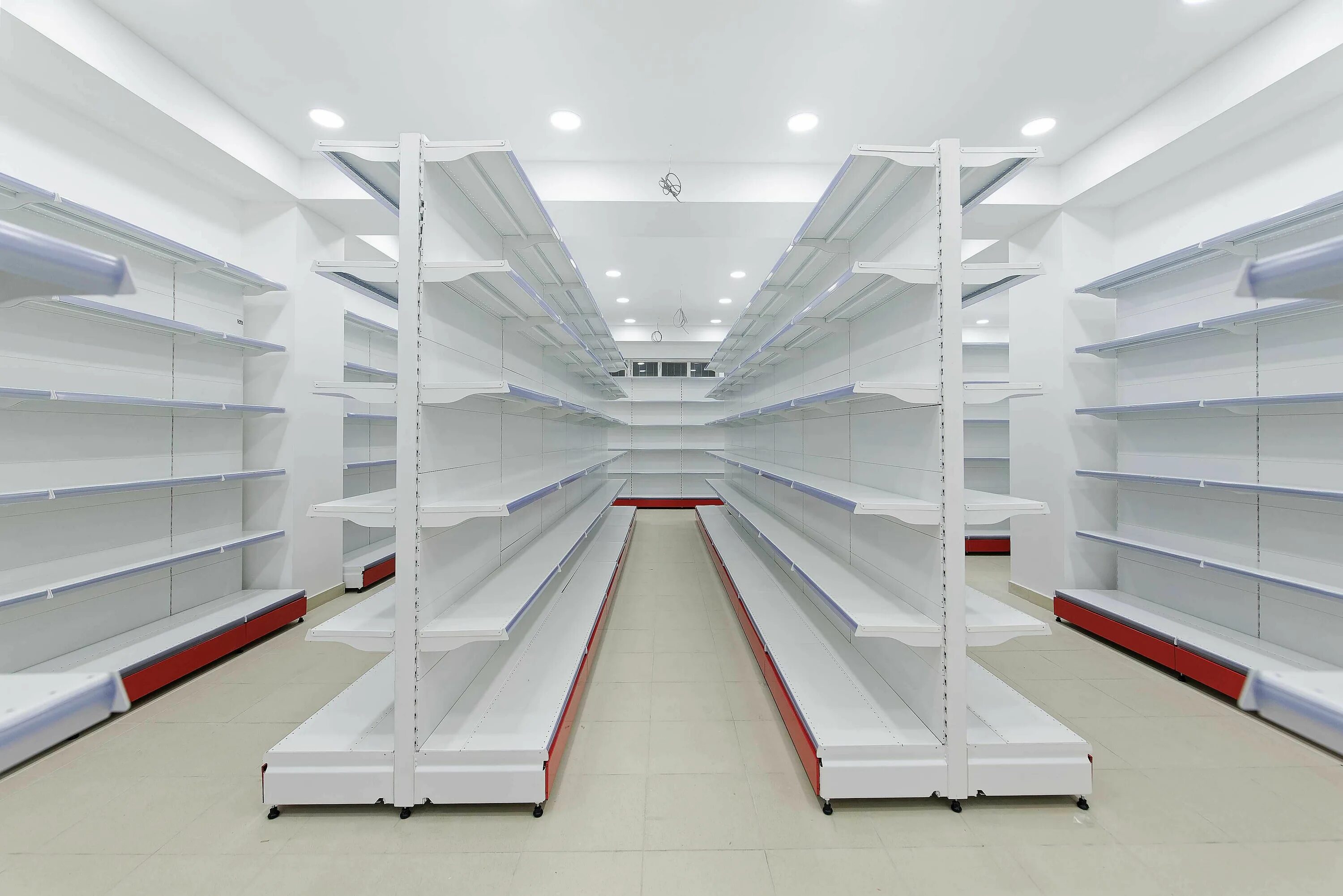 Полки-секции магазин. Торговое оборудование для магазина. Стеллаж торговый металлический. Стеллаж торговый. Магазин с полки.