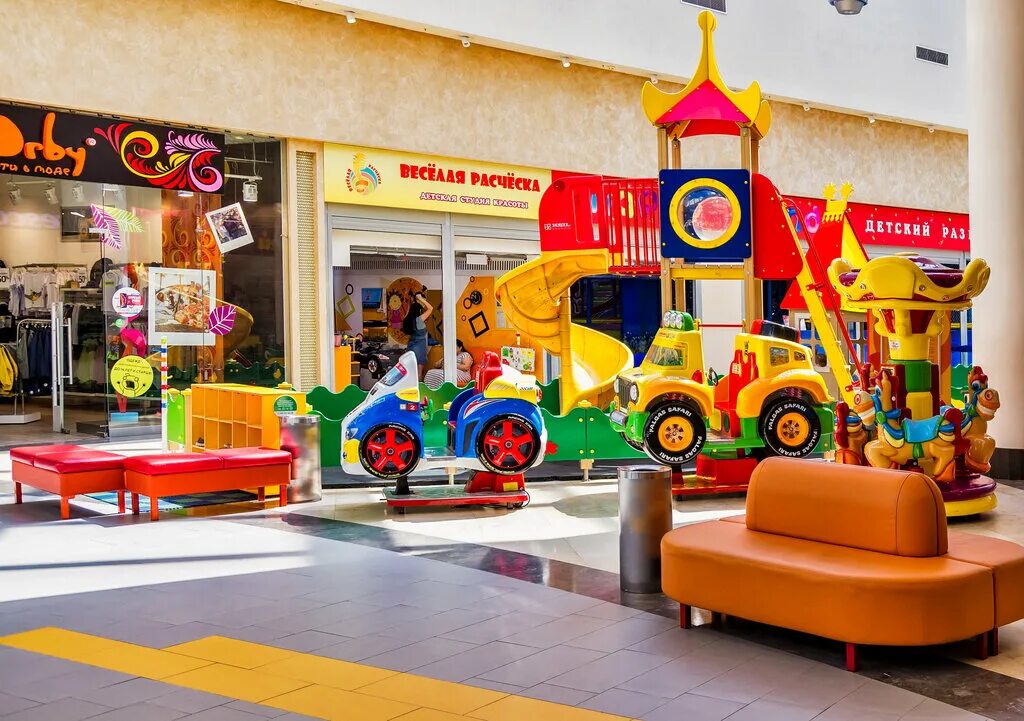 космик аура новосибирск. военная 5 новосибирск аура. аура детский развлекательный центр. игровая площадка в тц. развлекательный комплекс для детей.