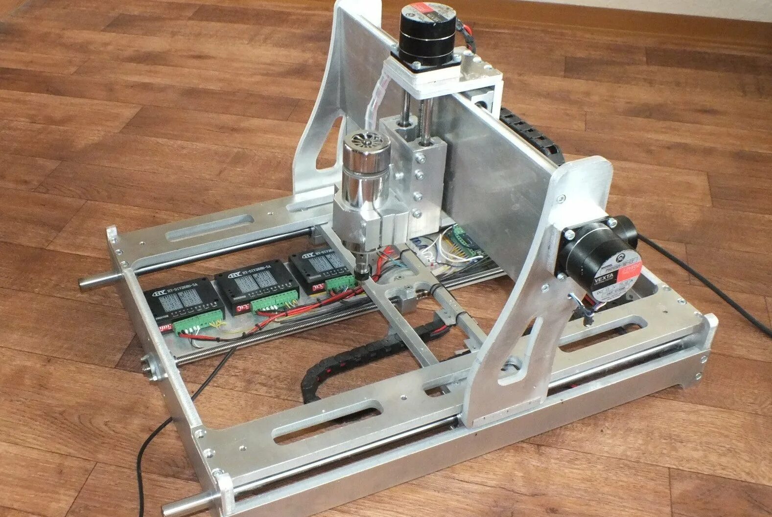 Самодельный CNC станок. CNC станок с ЧПУ своими руками. Станок Утехин. 3д фрезерный станок с ЧПУ своими руками. Самодельные д