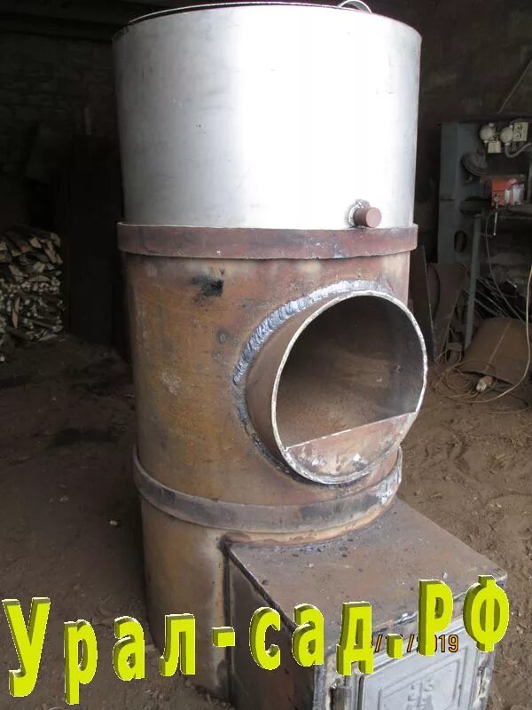 круглая печка в баню. печь банная гермес 20. банная печь паровар 18. печь банная феникс чугунная. банная печь жара малютка 700пу с баком для воды 50л.