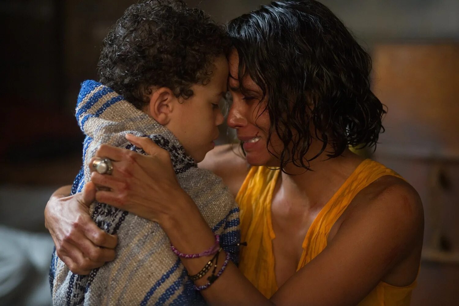 Фильмы про похищение девушек 2018. Похищение х. Джулия монаган миссия. Похищенная фильм 2017. Похищение х.