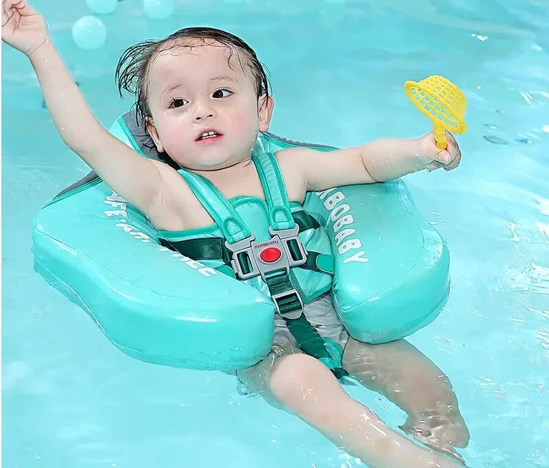 Круги на воде плавать. Mambobaby круг для плавания. Жилет плавательный Swimtrainer. Приспособления для плавания младенцев. Круг для плавания для младенцев.