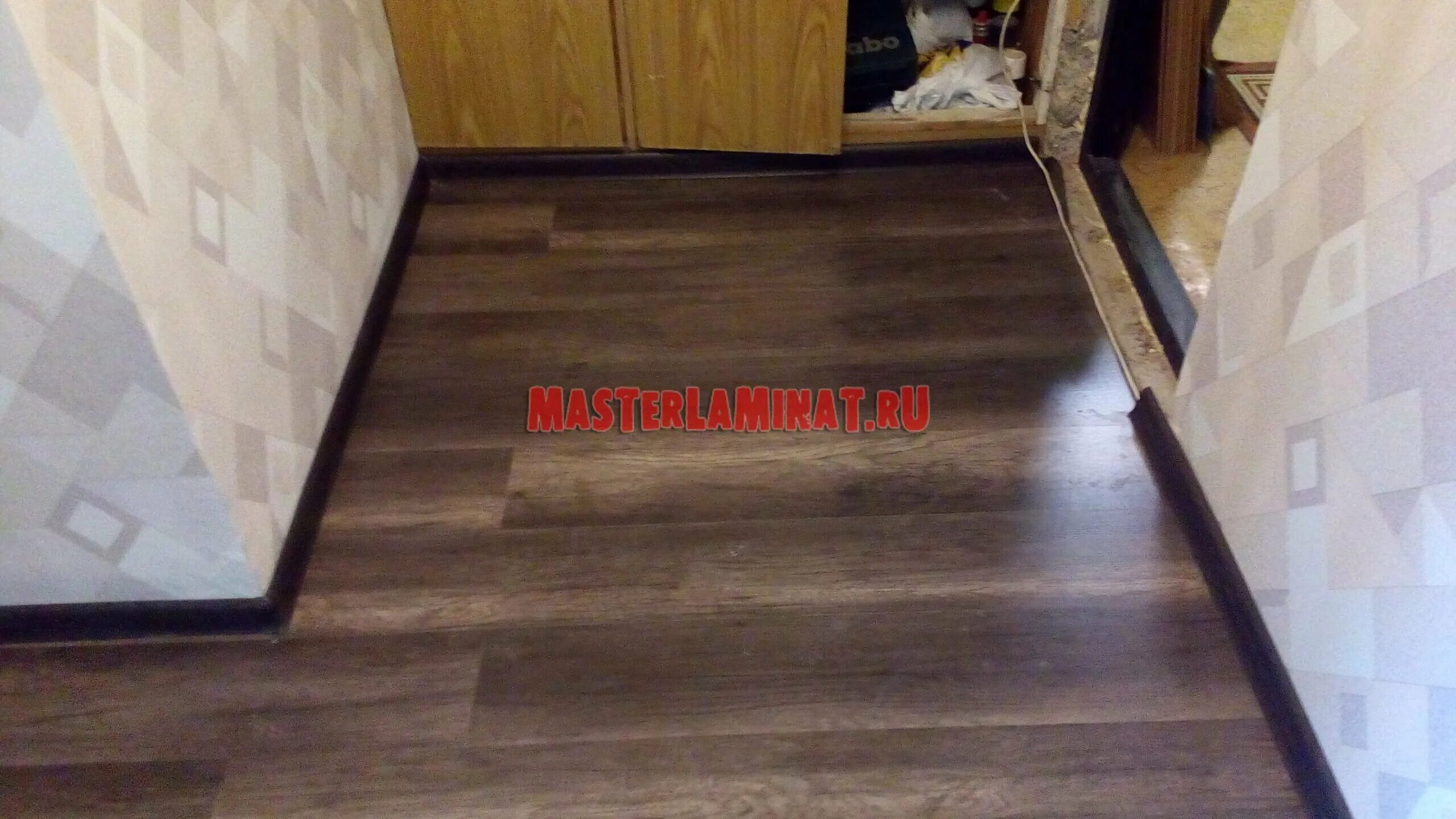 Как укладывать ламинат в коридоре