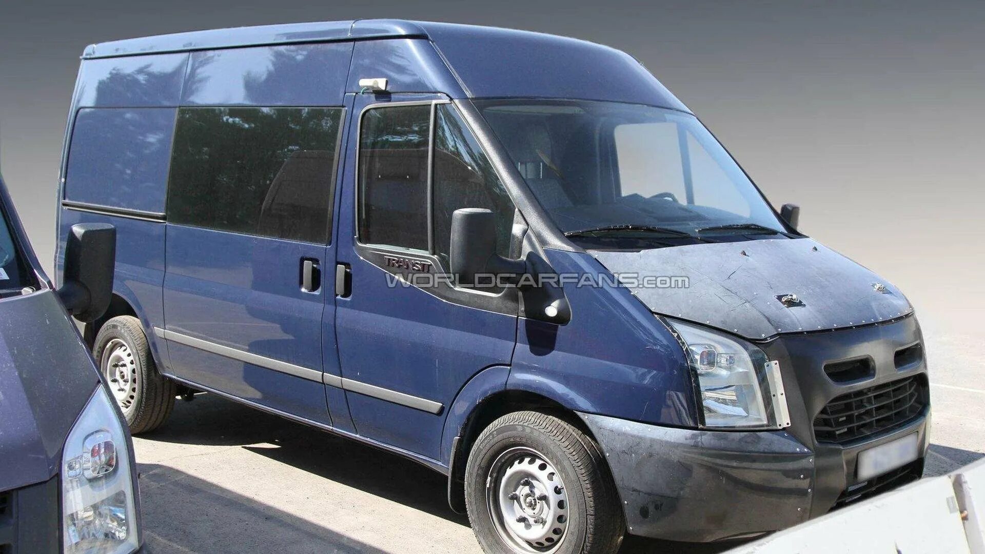 Форд транзит 2012 года дизель. Ford Transit 06. Форд Транзит 7 поколение. Форд Транзит 2 поколения. Ford Transit 2012.