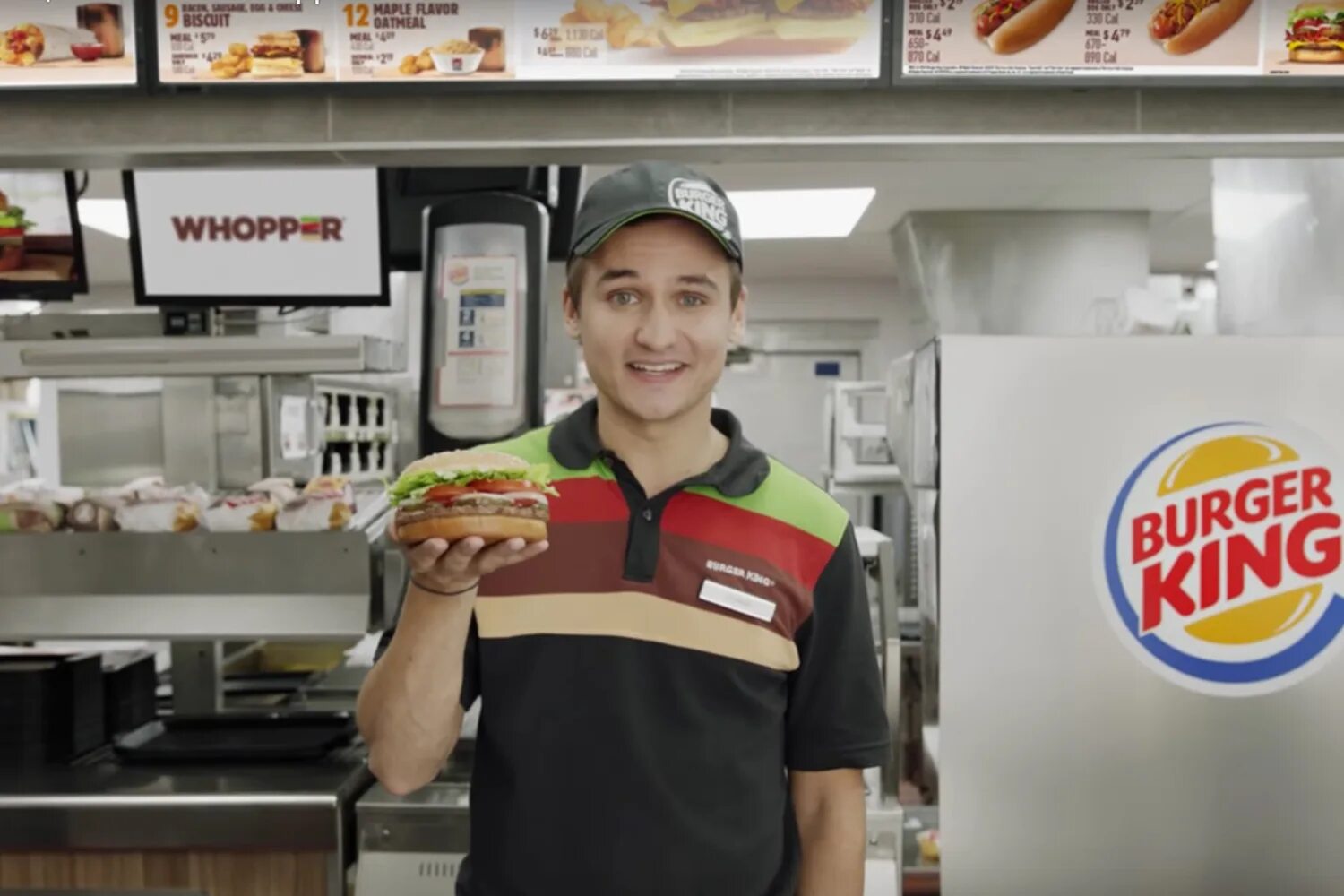 Гамбургер бургер кинг. Бургер кинг правда. Бургер кинг правда. Бургер кинг заведение. Ресторан быстрого питания burger king.