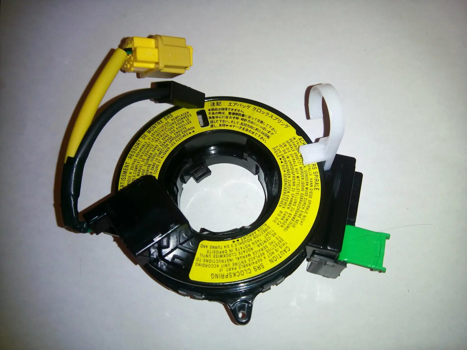 Шлейф руля бмв е90. Подрулевой шлейф тойота auris. Подрулевой шлейф хавал н6. Шлейф подрулевой дэу нексия 1997. Шлейф подрулевой ваз 2170.