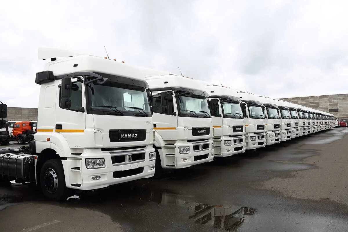 Kamaz м 1840 5490-s5. Камаз 5490-036-87. Седельный тягач камаз 5490. Камаз 1840 нео. Тягач камаз м-1840.