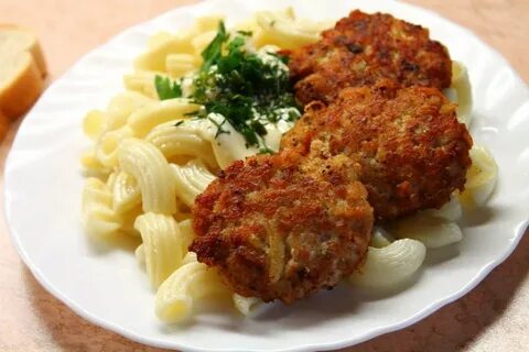 Котлеты из тушенки