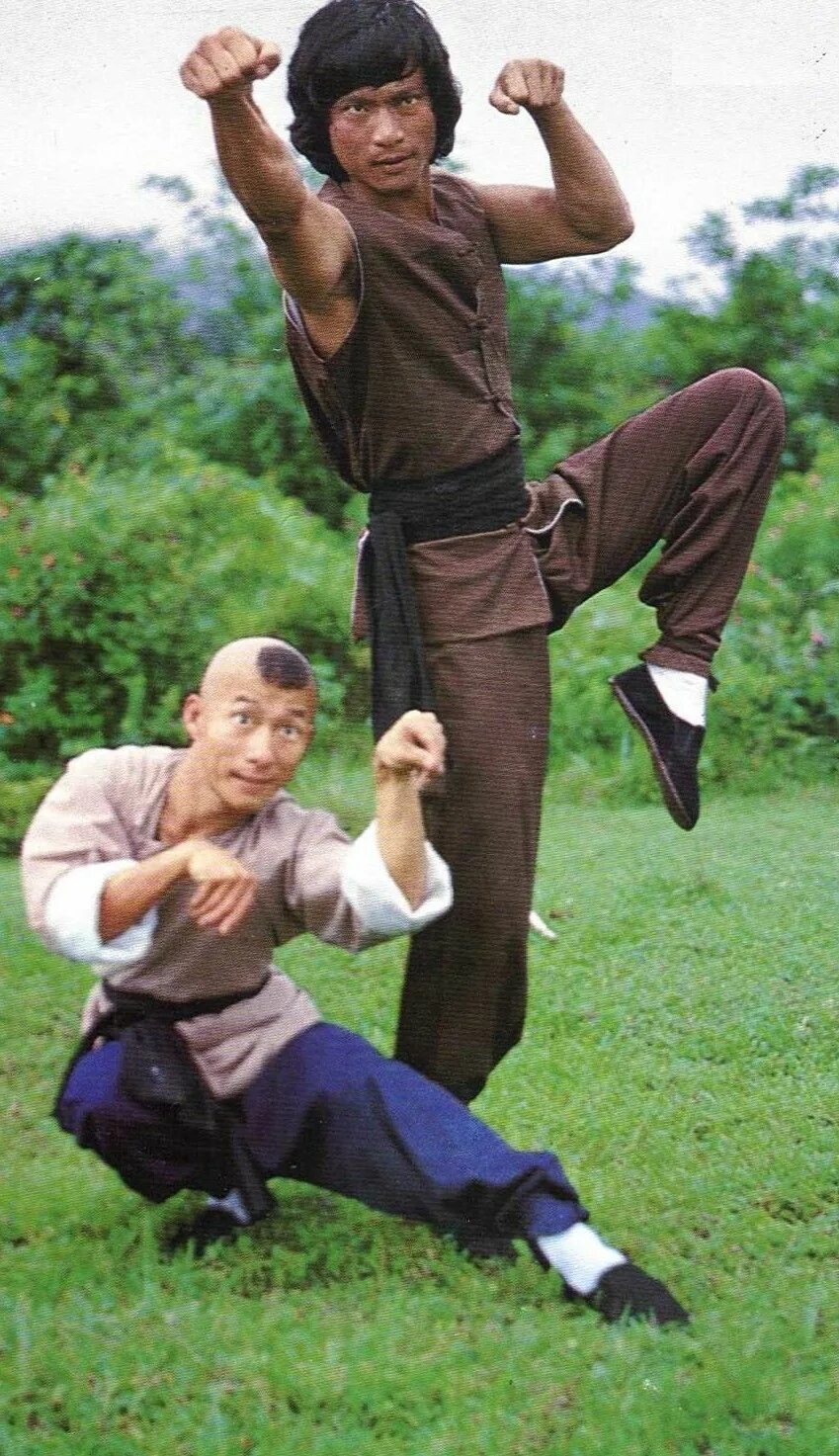 Запрещенные боевые искусства. Удар уширо гери в каратэ. Однажды в шанхае фильм 2. Спарринг каратистов. Тони джа онг бак 2003.