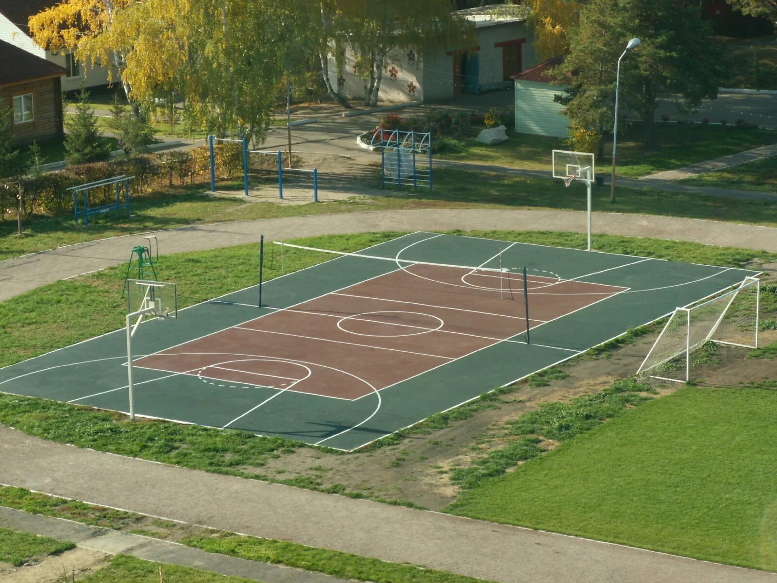 Баскетбольная площадка 3x3 Ташкент. Баскетбол-волейбольная площадка. Спортивная волейбольная площадка. Открытые спортивные площадки.