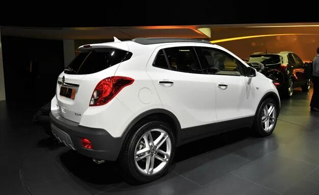 Opel Mokka 2013 белый. Опель Мокка 2013. Opel Mokka 2014 Tuning. Опель Мокка 2015 белый.