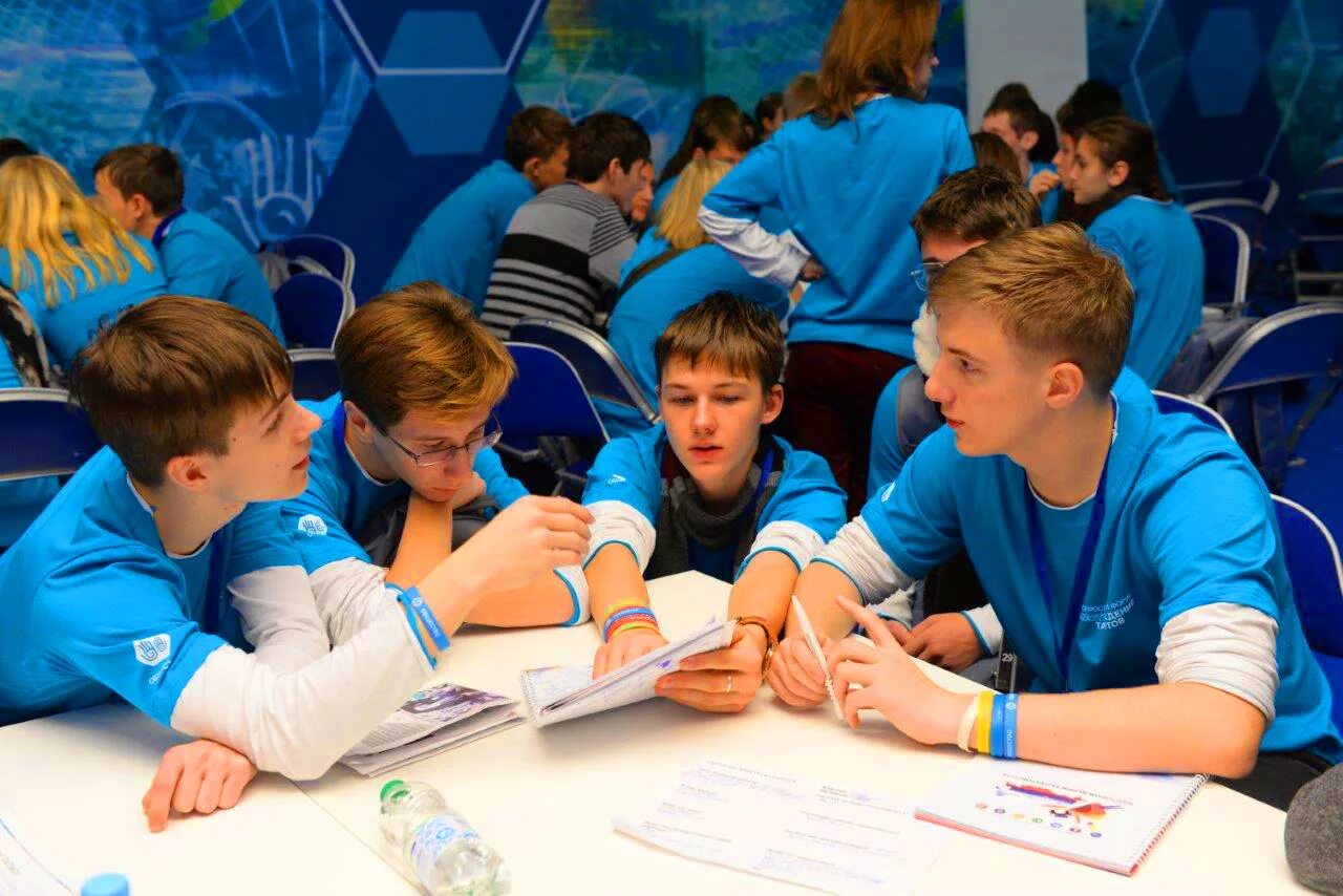 Студенты колледжа. Молодые предприниматели. Школьники предприниматели. Школа развития молодежи. Школа развития молодежи.