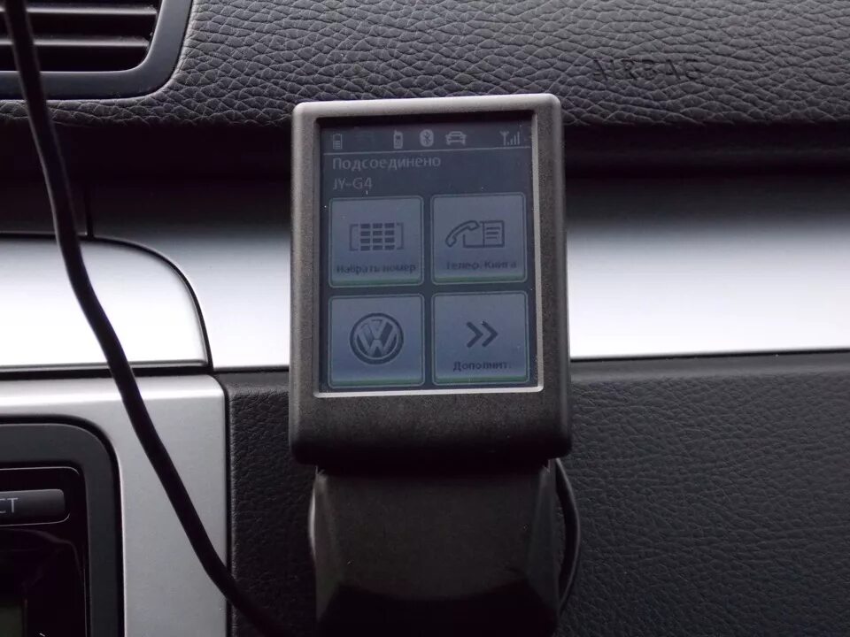 Bluetooth volkswagen. Штатный Bluetooth Passat b 6. Bluetooth Passat b6. Блютуз Touch Adapter Volkswagen Touran. Штатный держатель для телефона Фольксваген б6.