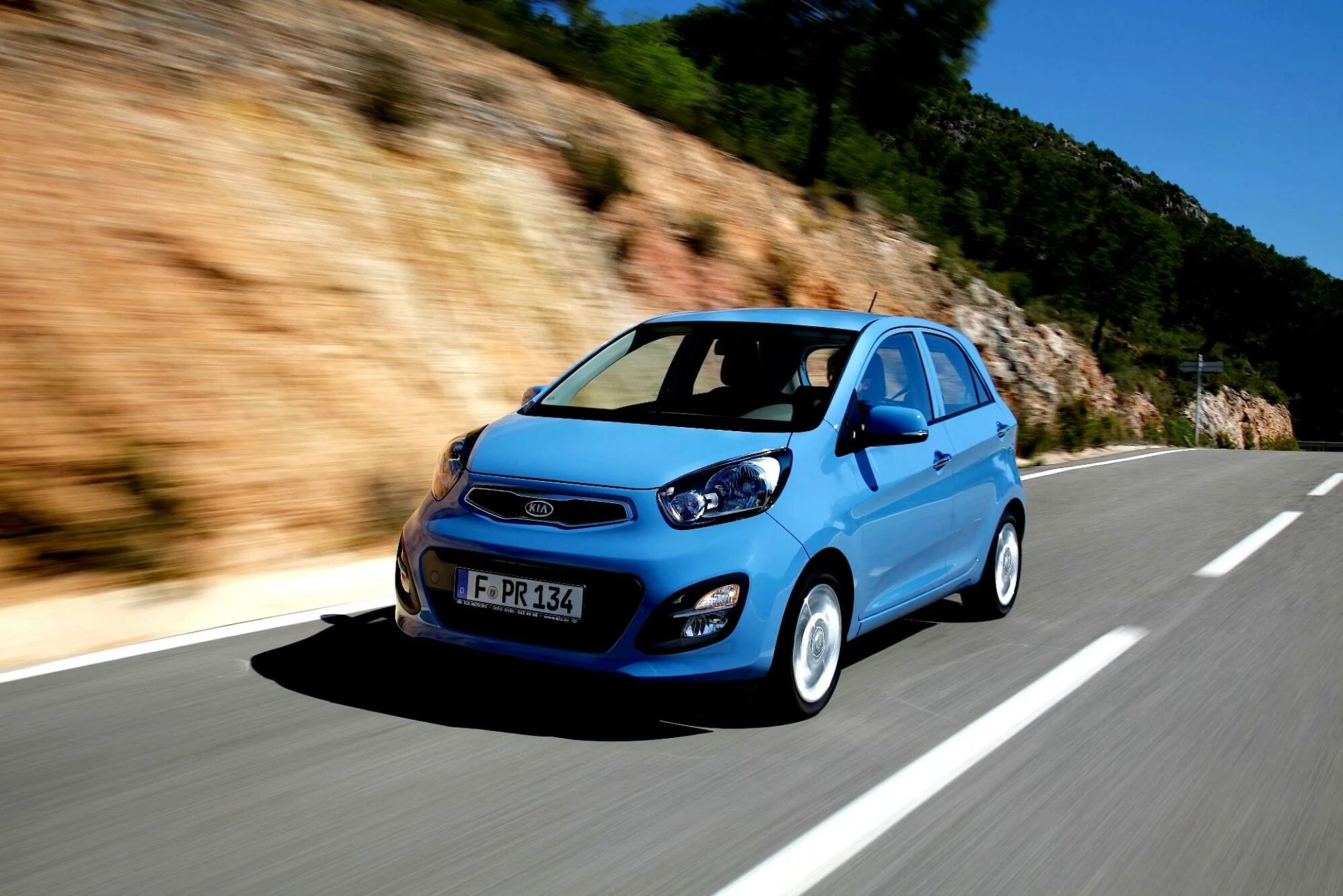 Машина kia picanto. Kia Пиканто 2012. Picanto Sport 2012 Kia. Киа Пиканто 2013. Киа малолитражка Пиканто.