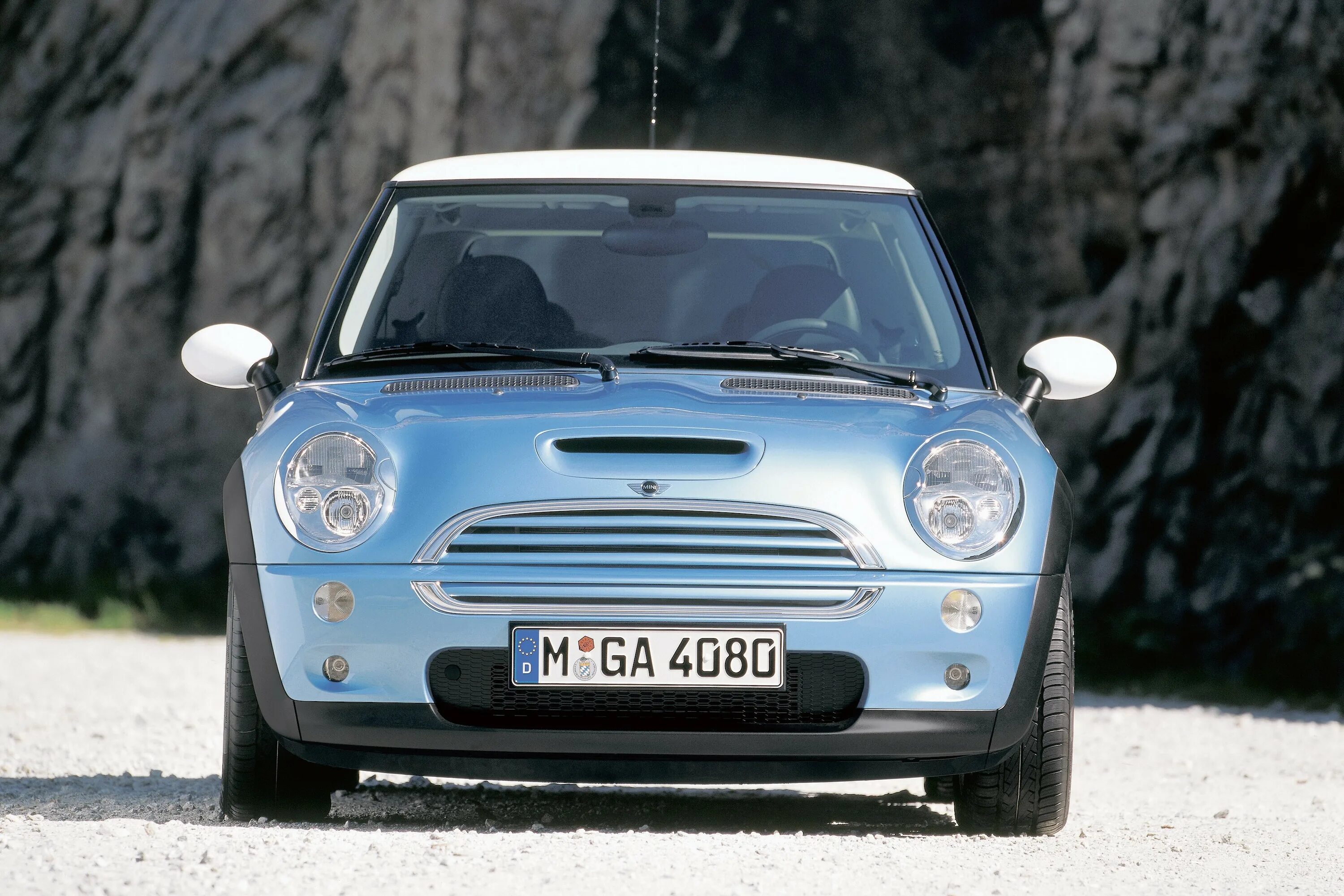 Как отличить мини. Mini Cooper s r53. Mini Cooper s 2001. Mini Cooper s 2002. Mini Cooper 53.