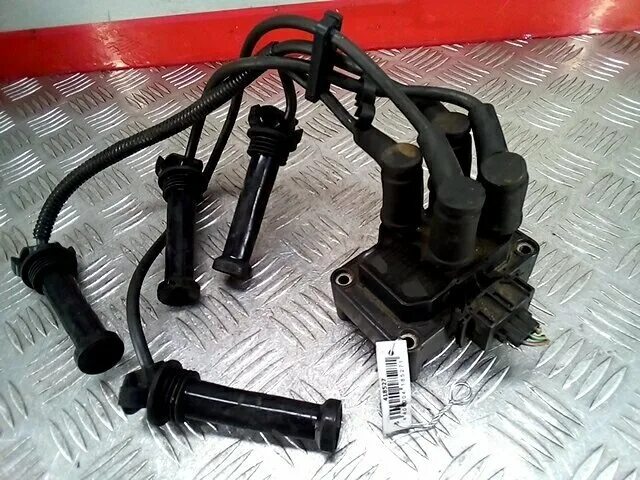Катушка мондео 3. Катушка зажигания мондео 4 2. 0221503490 bosch катушка экран. 1619343 катушка применимость. Катушка мондео 3.