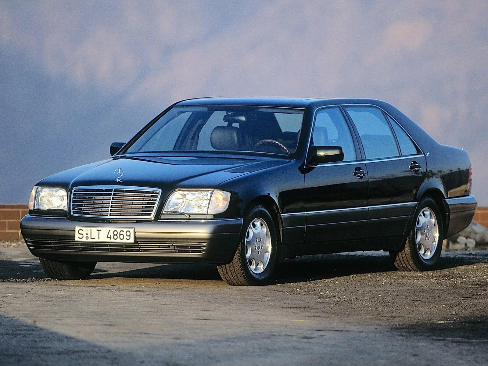 Mercedes Benz w140 s600. Мерседес Бенц s600 w140. Mercedes w140 s600. Mercedes Benz w140 1995. S600 цена