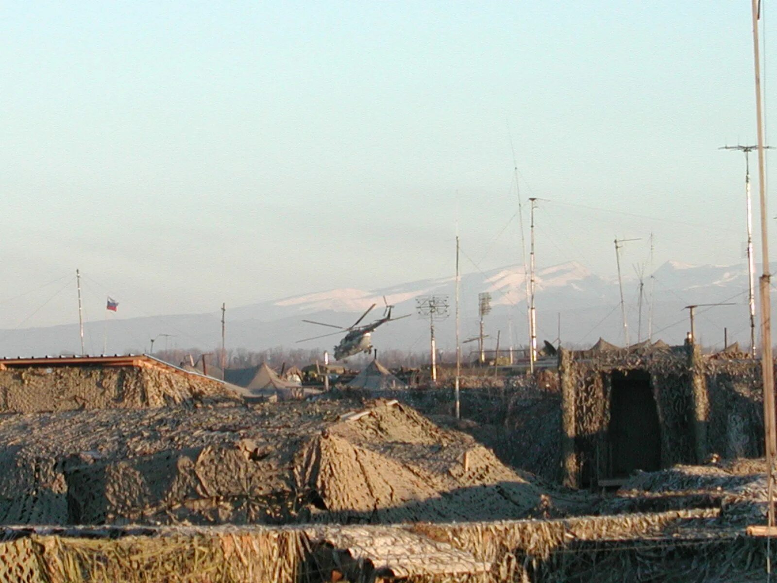 Аэродром Ханкала. Грозный Ханкала военный городок. Ханкала 2000. Ханкала Военная база.