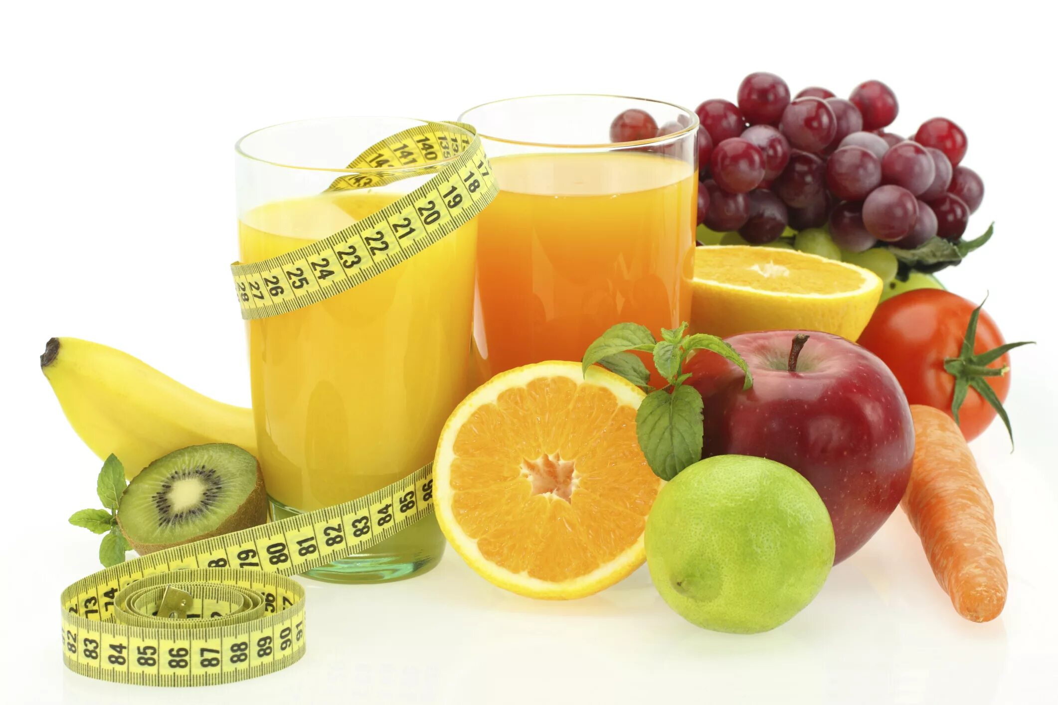 Можно пить сок на диете. Здоровое питание. Здоровые фрукты. Правильное питание фрукты. Здоровое питание картинки.