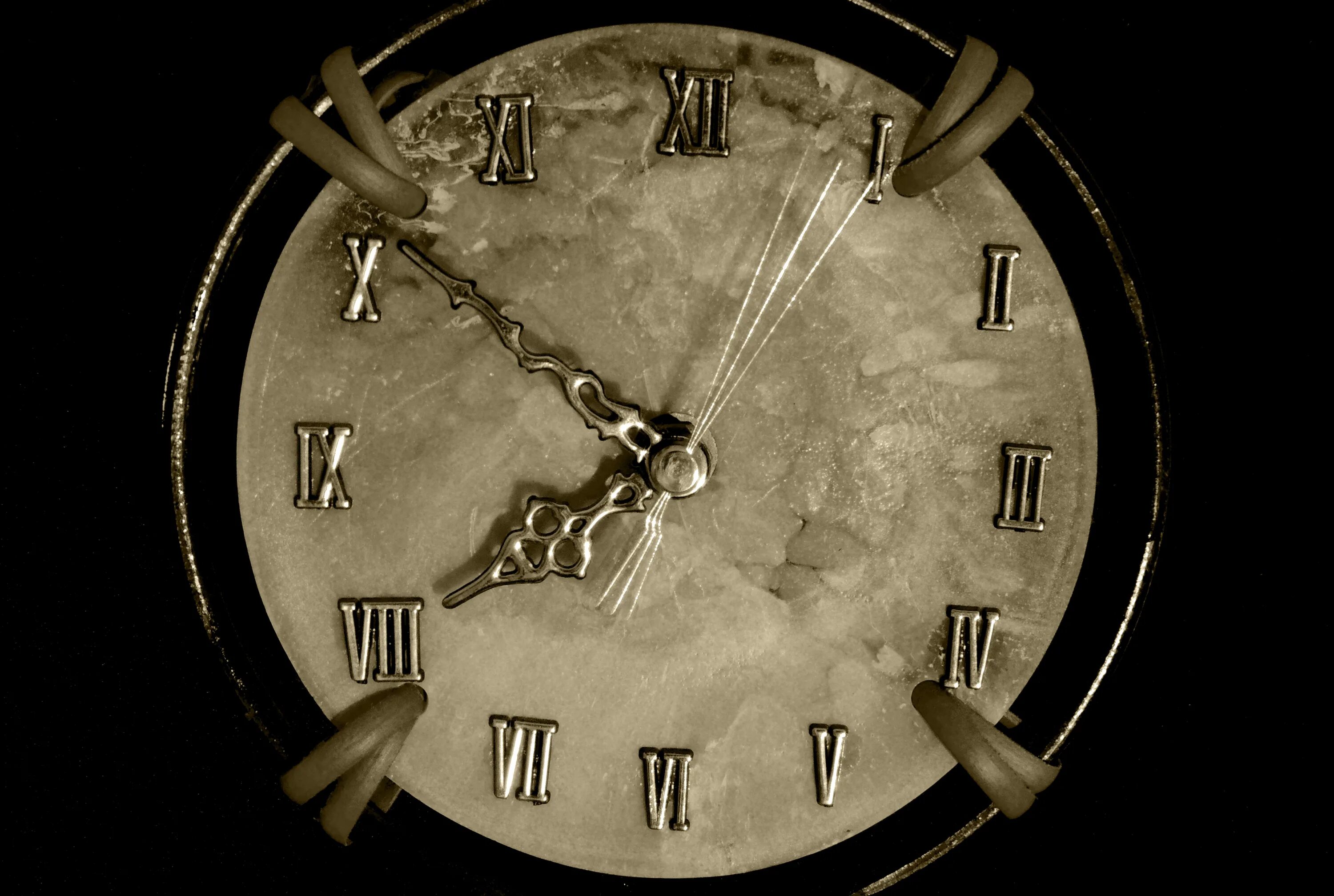 Видео на тему время. Часы. Часы и время. Часы в прошлое. Часы со стрелками.