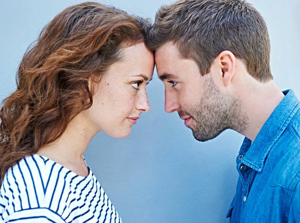 как определить что человек врет. взгляд человека психология. взгляд человека о чем расскажет взгляд. глаза при обмане. глаза и характер человека.