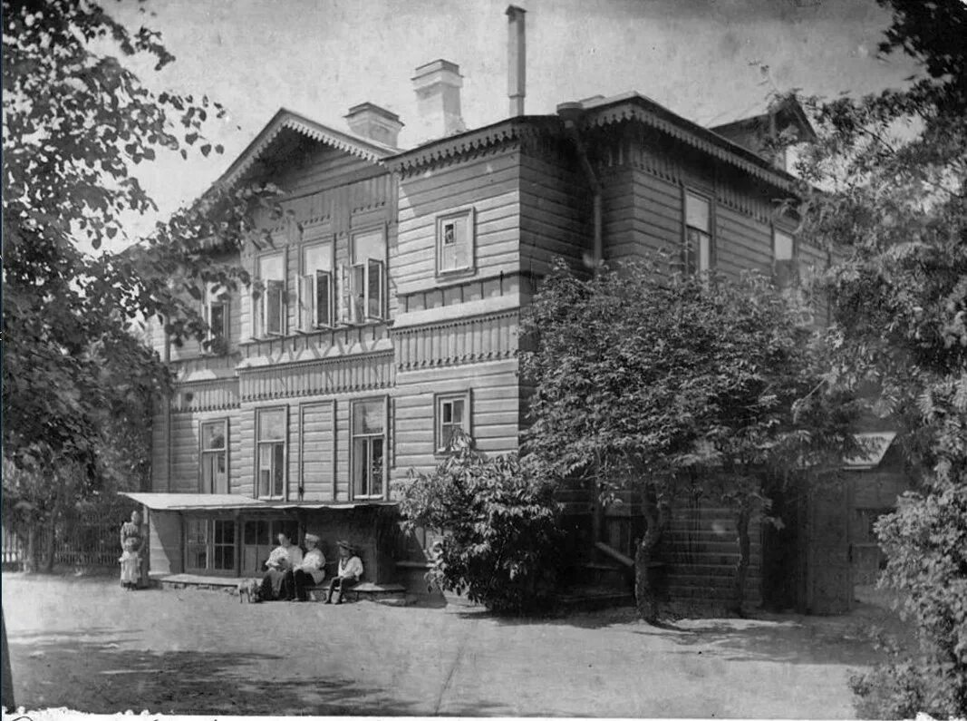 Комендатура гатчина. Гатчина 1917. гатчина ул радищева урицкого. гатчина деревянный дом радищева. гатчина дом 24 по николаевской улице.