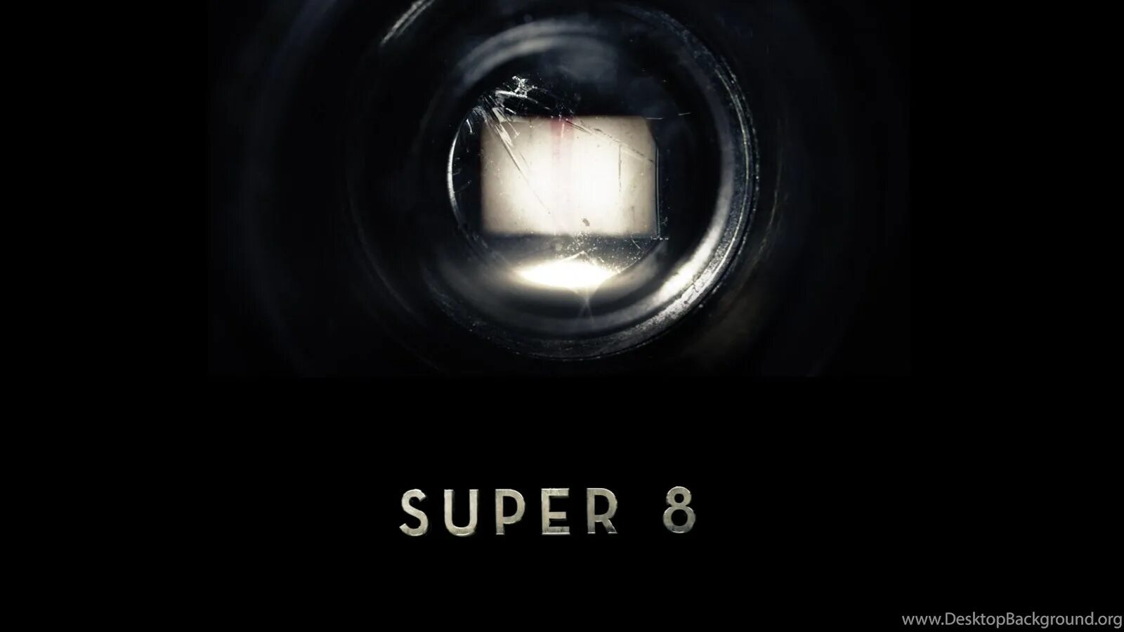 Game super 8. Super 8 игра. Super 8 Valve. Super 8 разрешение.