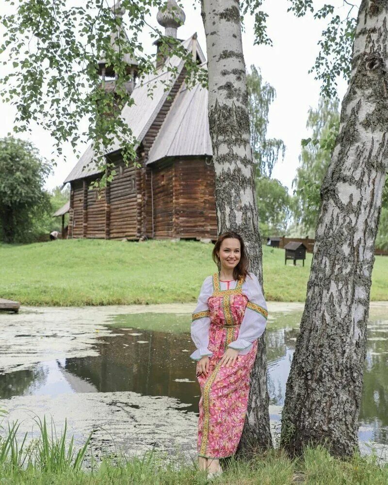 Сельские девушки. Девушки в деревне. Самые красивые Деревенские девушки. Красавица из деревни