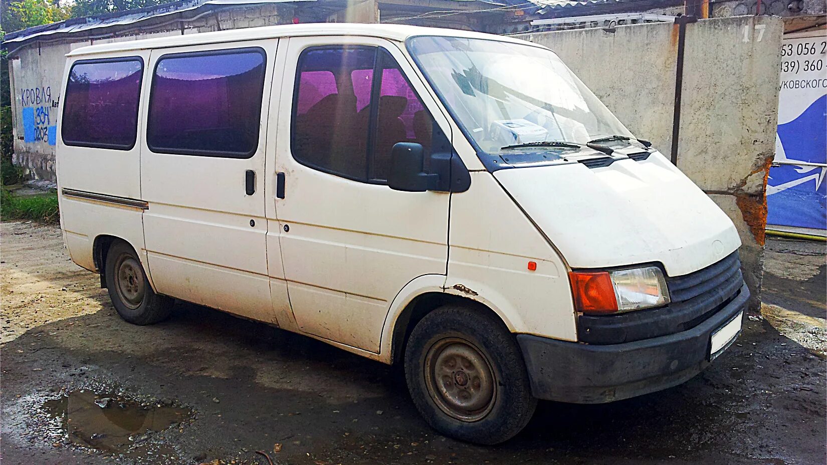 Ford Transit 1989. Форд Транзит 1989г. Микроавтобус Форд Транзит 1989. Форд Транзит 1989 года пассажирский.