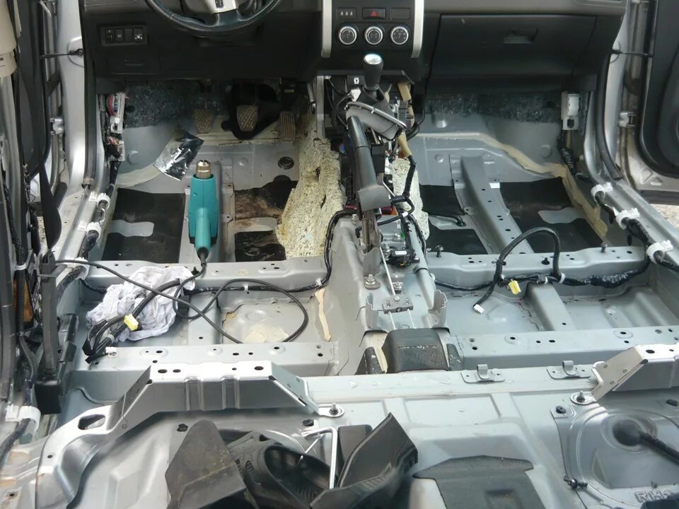 Купить Nissan 85088JG00A (85088-JG00A) Накладка Пластиковая для Nissan X-Trail. 