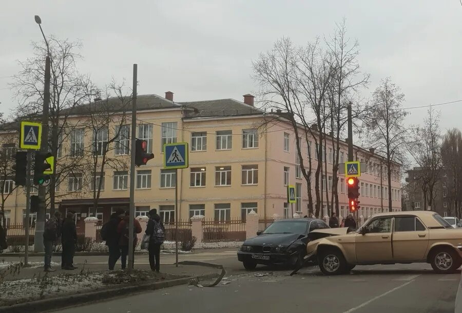 Точка трезвости володарский. Школа 46 Брянск. Школа 46 Брянск Володарский район. 25 Школа Брянск Володарский район. Брянск школа 58 город Брянск Володарский район.