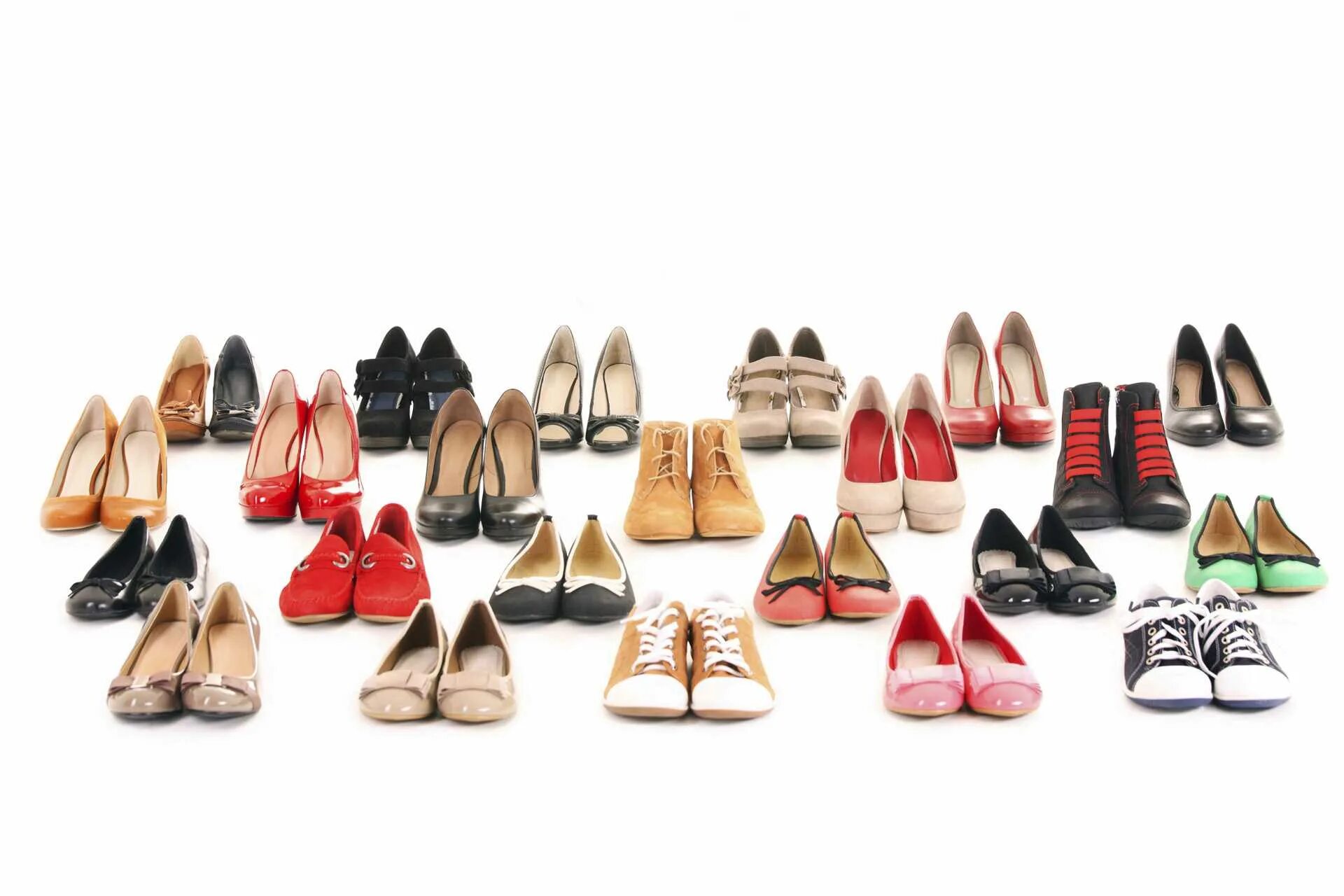 К чему снится обувь много. Много туфель. Туфли женские много. Коллекция обуви. Разная обувь.