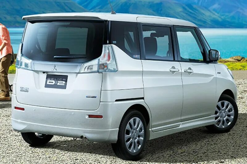 Mitsubishi Delica d2. Митсубиши Делика d2 2013. Митсубиши Делика d2 2013г. Митсубиси Делика Лонг 2003го.