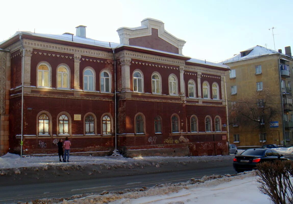 балакинская 2а нижний тагил железнодорожный техникум. нижний тагил улица уральская. реальное училище уральская 4 нижний тагил. железнодорожное училище нижний тагил. здание бывшего земского училища нижний тагил.