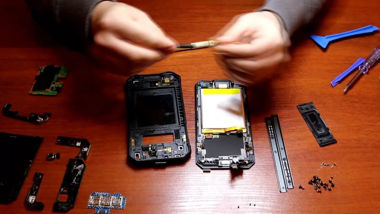 Как разобрать телефон ip68 Blackview BV5500 montaje y desmontaje. Móvil resistente IP68 YouTube