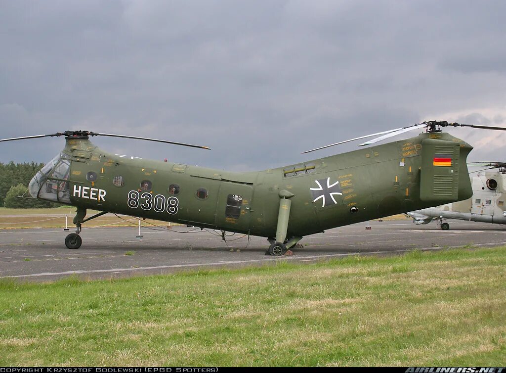 Ch 44. H-21c Shawnee. Piasecki h-21. Vertol v-44. Вертол Ch 44.