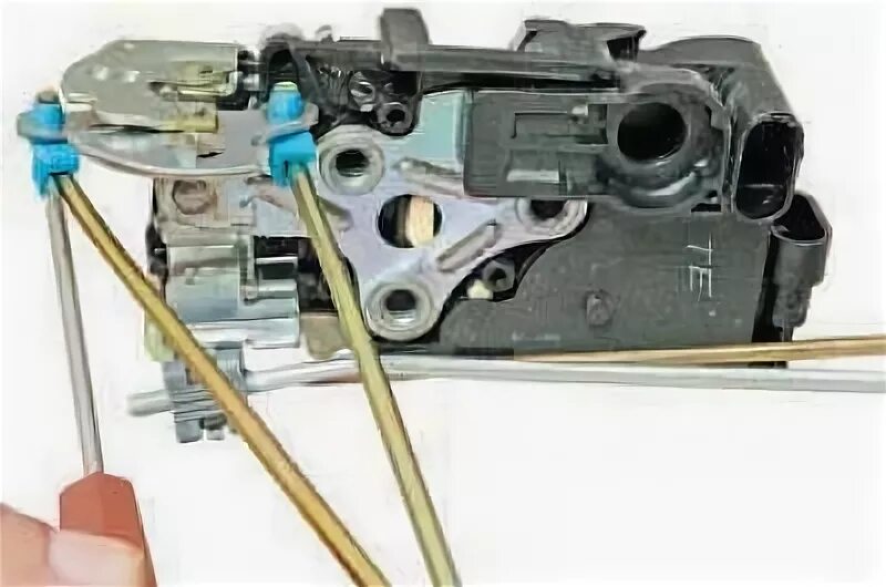 Как снять замок ланос Ремонт замка зажигания Daewoo Lanos, 1,5 л, 2003 года своими руками DRIVE2