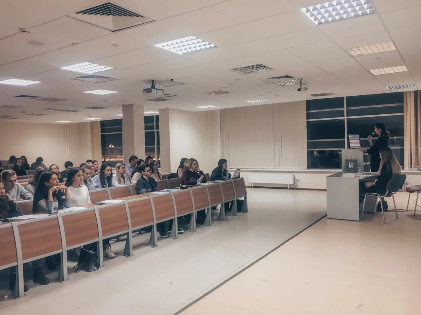 финансовый университет аудитории масловка. финансовый университет при правительстве рф аудитории. финансовый университет международная школа бизнеса. финансовый университет при правительстве рф 406 аудитория. финансовый университет при правительстве рф аудитории.