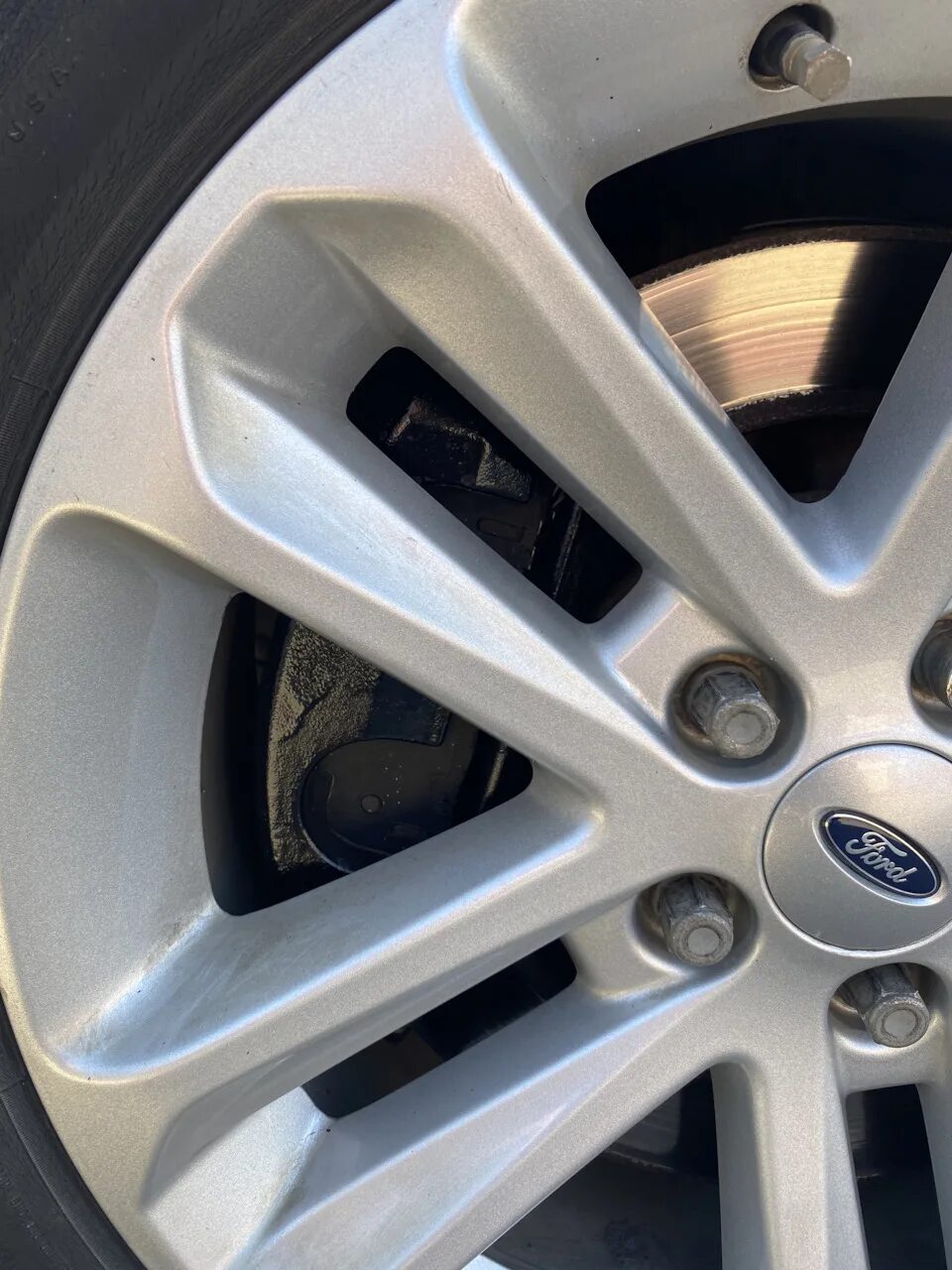 Суппорта эксплорер 5. Суппорт ford explorer 5. суппорта форд эксплорер 5. суппорта форд эксплорер 3. накладки на суппорта форд эксплорер 5.