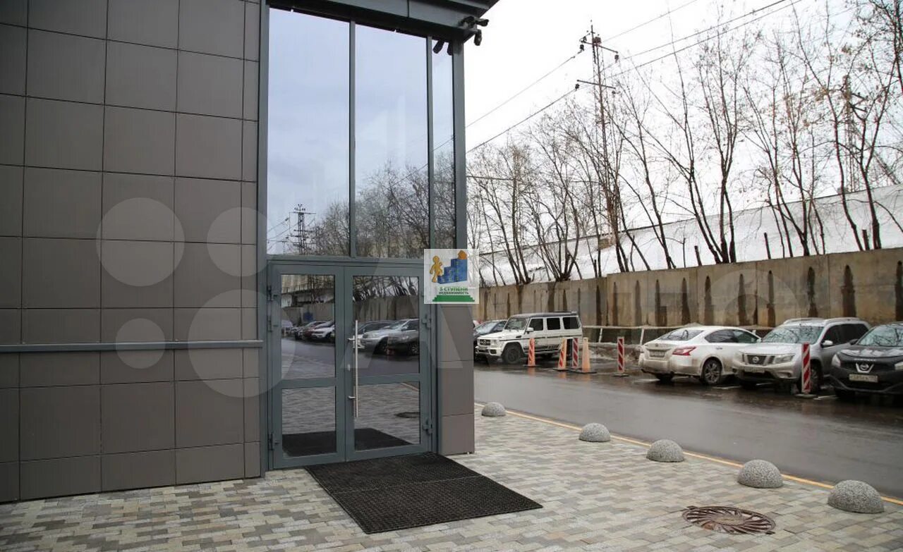 Ул. Шенкурский проезд 3б 5 этаж офис 513а. Помещение 54 кв м. Арендовать помещения школы. Помещение с отдельным входом.