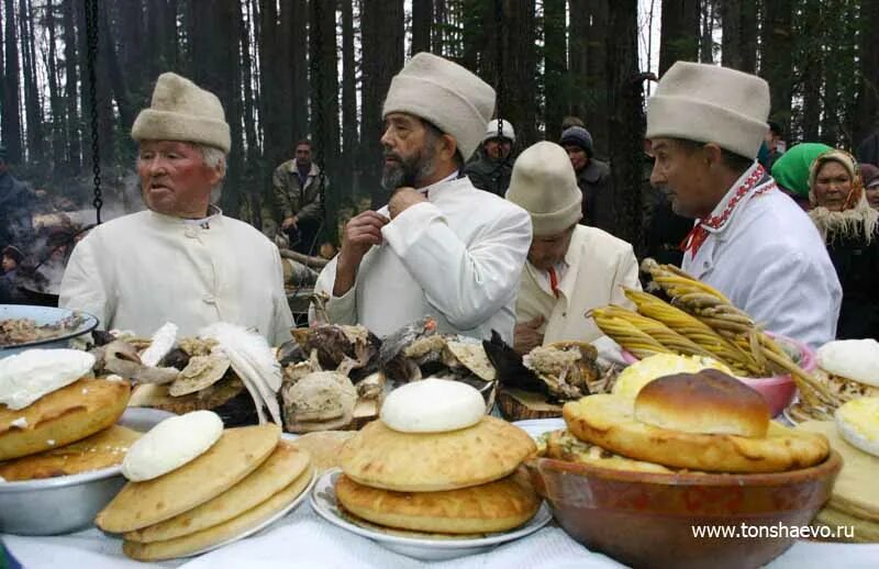 Как называется у марийцев праздник с блинами. Священные рощи марийцев. моления марийцев. традиционные блюда марийцев.