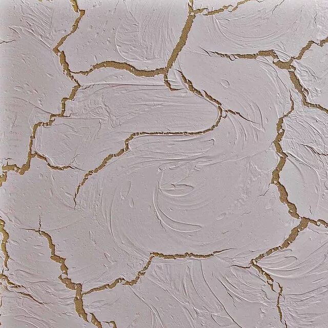 Венецианская штукатурка эффект трещин. Декоративная штукатурка с эффектом кракелюра. Краска для стен с эффектом трещин. Декоративная штукатурка трещины. Кракелюр серый с белым.