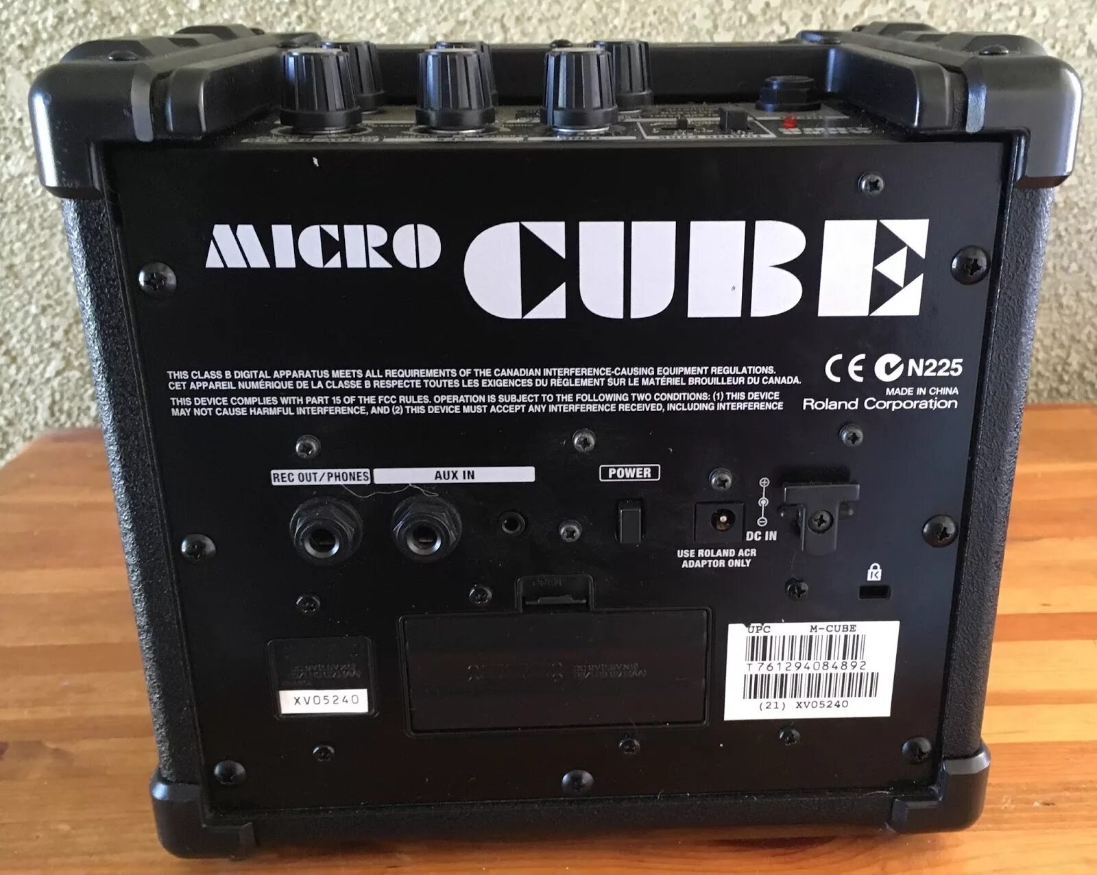 Micro cube. Roland Micro Cube n225. Комбоусилитель Roland Micro Cube n225. Roland Micro Cube mk2. Roland Micro Cube электросхема.