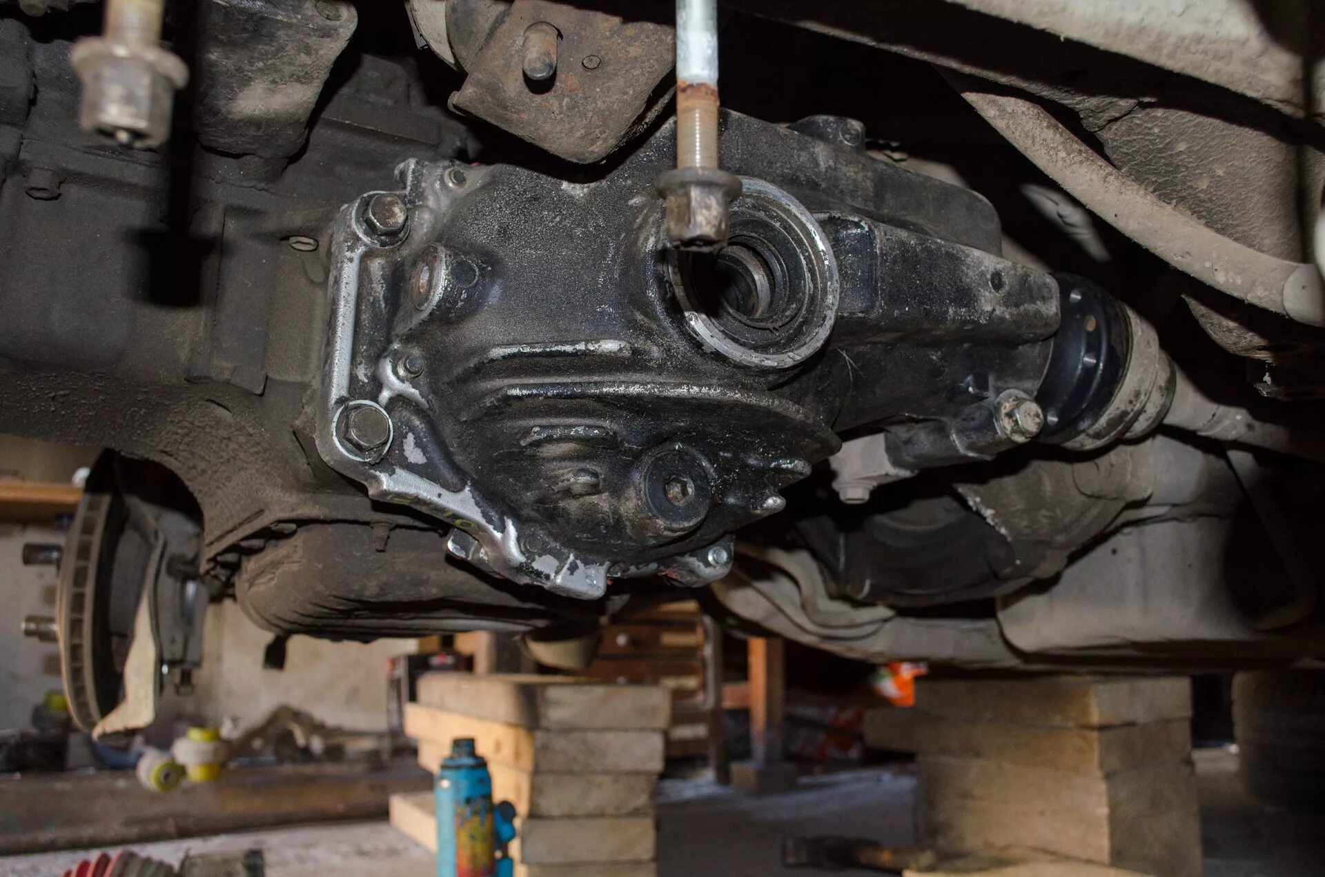 замена 4wd. замена 4wd. пыльник шруса ниссан тиида. замена балки на многорычажку jetta 6. хонда степвагон заданий редуктор.